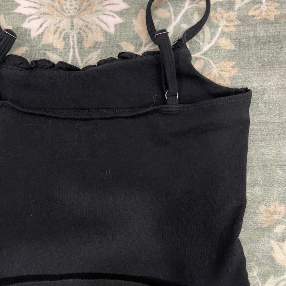 Hollister Co. corset top with ruffled neckline and adjustable straps - Picture 4 of 4